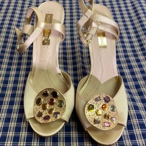 BCBGMAXAZRIA Sling Back Heels Size 7.5